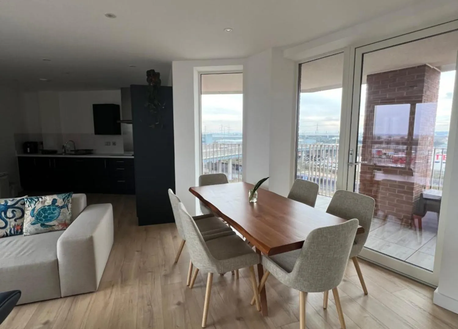 Private Ensuite Room Near London Dagenham