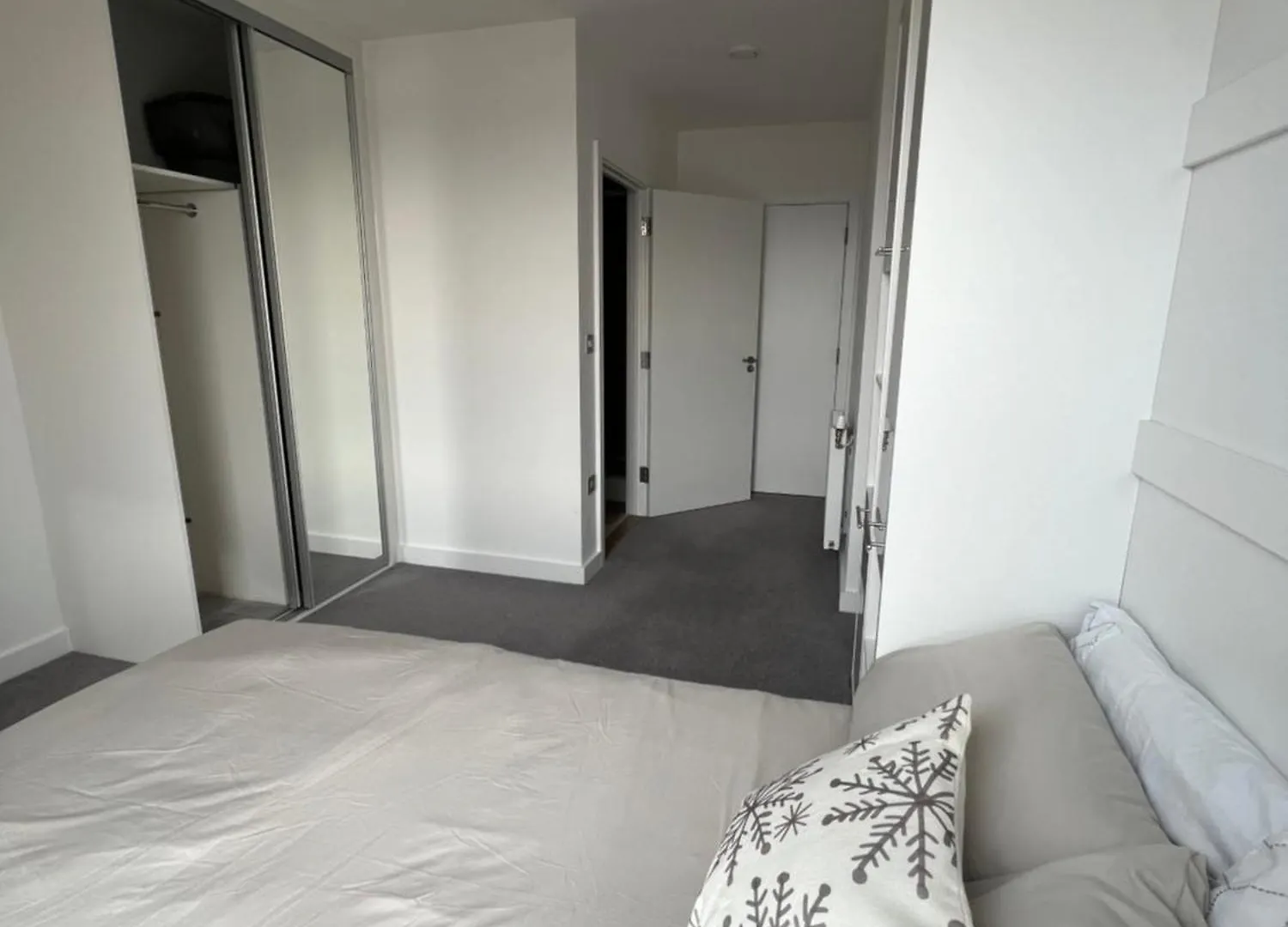 Private Ensuite Room Near London Dagenham